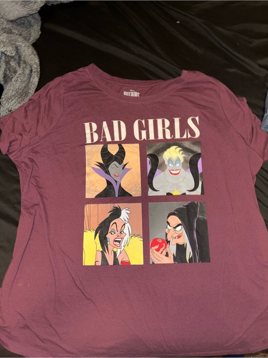 Disney Tops - Disney Villains Bad Girls Graphic Tee 2XL Maroon